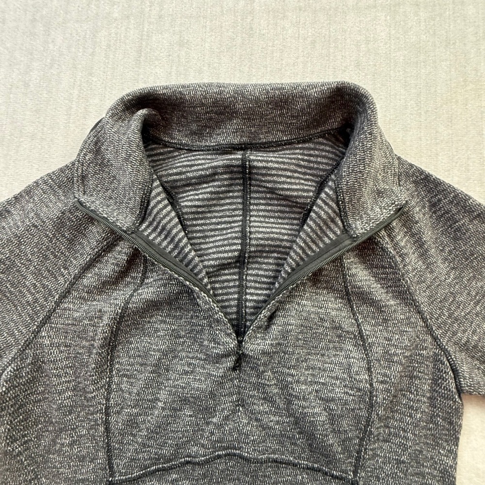 Lululemon‎ Space Dye Quarter Zip Pullover Black White Thumbholes Size 4 - Picture 3 of 7